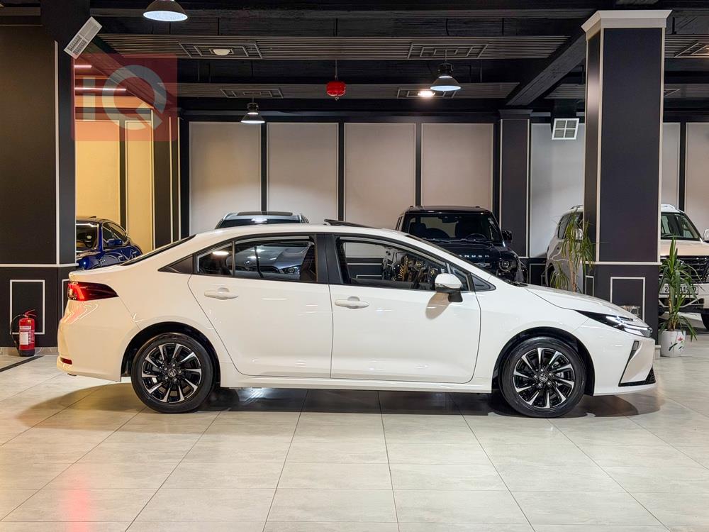 https://cdn.iqcars.ioimage_picker_A41FD1C0-C039-4E4C-8472-7B76E230F325-13319-000005617CC4CC95_out.jpg